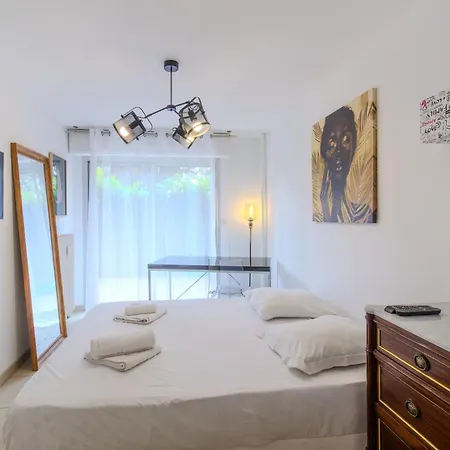 Delmas 3 3 Spacieux Avec Grande Terrasse Daire *